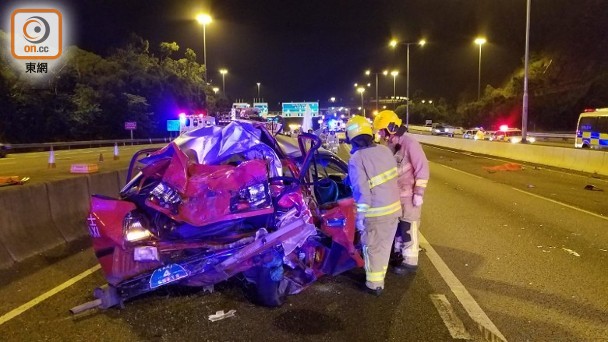 鄭州旅游大巴與出租車相撞5人死亡包括2名司機(jī)http://m.jiance.net.cn/