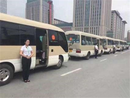 鄭州大巴租車專業(yè)供應(yīng)豐田考斯特